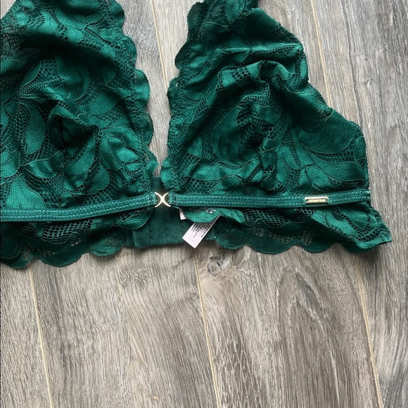 La Vie En Rose Green Lace Bralette - Picture 3 of 5